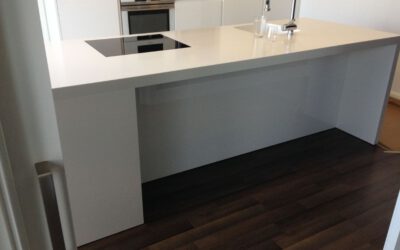 Cocinas semi abiertas: funcionalidad y estilo para tu hogar